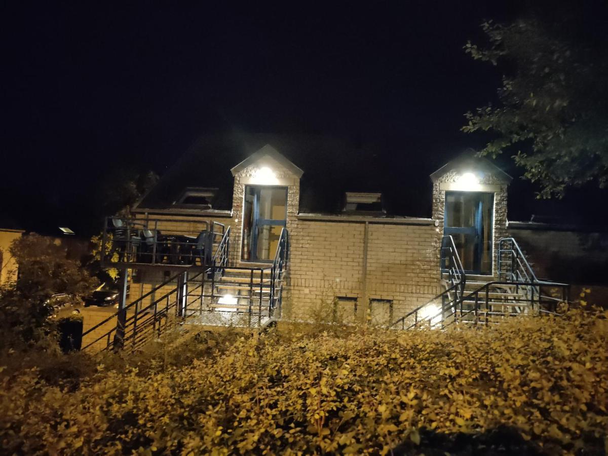 Durbuy, Ses Ruelles Pittoresques, 2Eme Etape Экстерьер фото